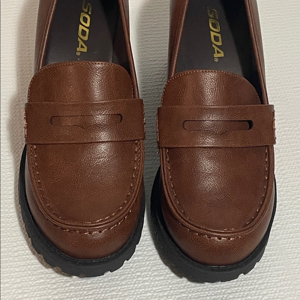 Soda Women's Chocolate Brown Loafers
Size 8M - Picture 3 of 8